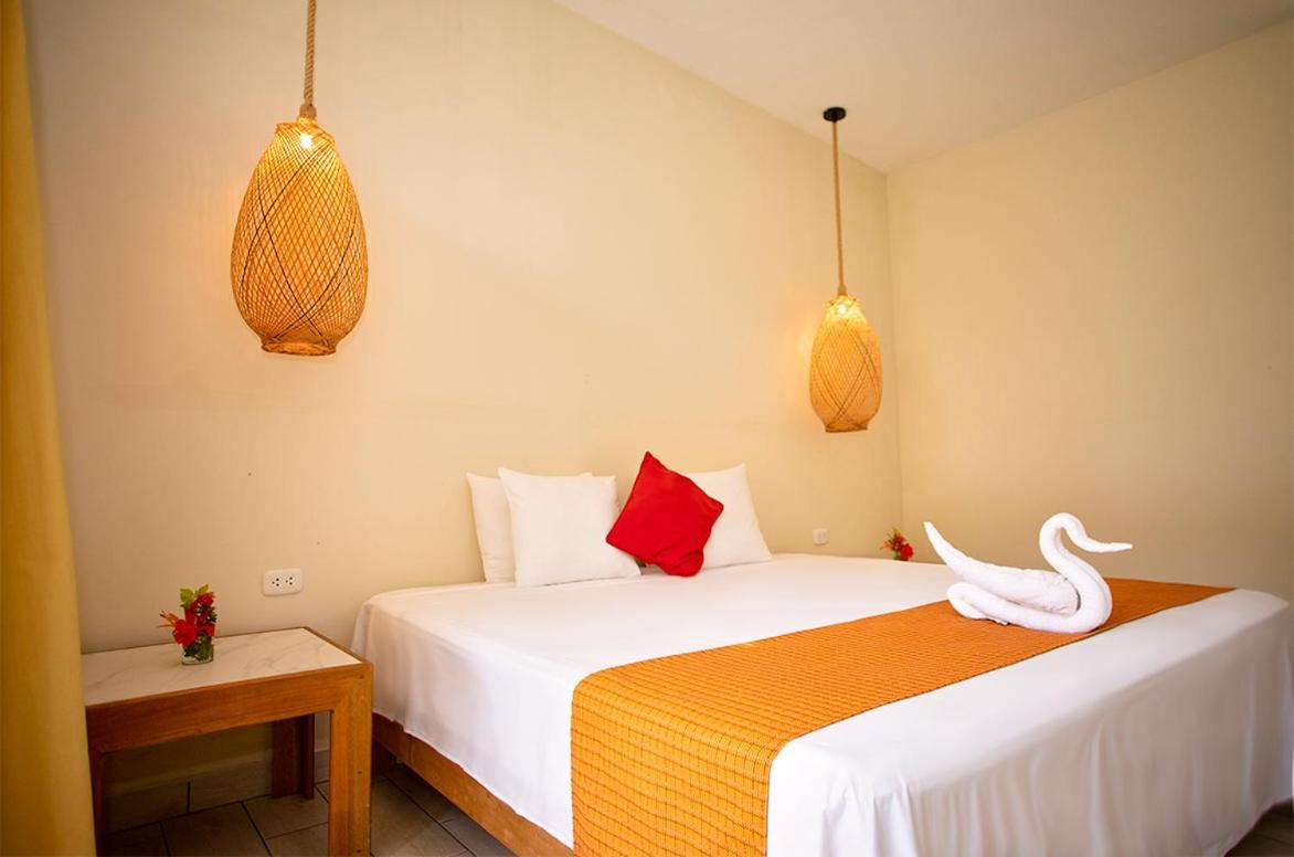 Irapay Amazon Lodge - Asociado Casa Andina Iquitos Exteriör bild